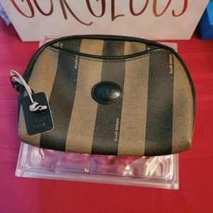 Mens allan Edward toiletries bag